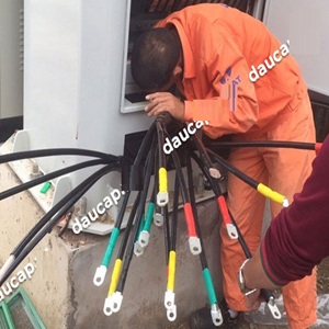 Hộp nối cáp hạ thế co nhiệt 3M HSS 4x(150mm2-240mm2)